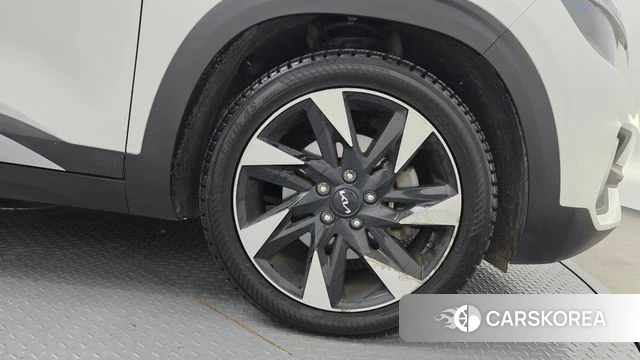 Kia Seltos id 4835459 из Кореи 13