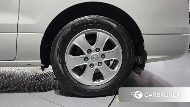 Hyundai The New Grand Starex id 4587518 из Кореи 13