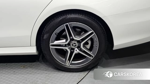 Mercedes-Benz E-Class W213 id 4549590 из Кореи 13