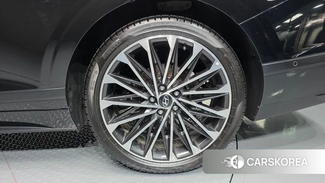 Hyundai Grandeur (GN7) id 4783138 из Кореи 13