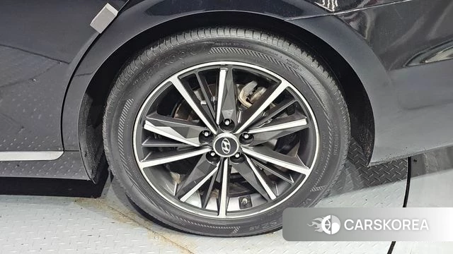 Hyundai The New Grandeur IG id 4401857 из Кореи 13