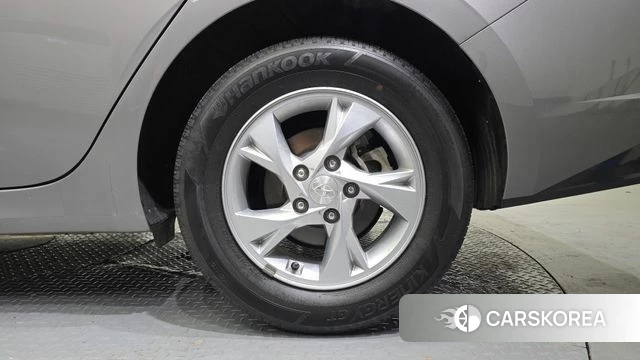 Hyundai Avante (CN7) id 4284040 из Кореи 13