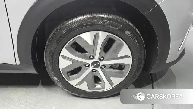 Kia Niro Plus id 4768845 из Кореи 13