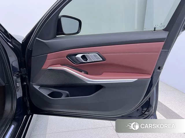 BMW 3 series id 4335099 из Китая 13