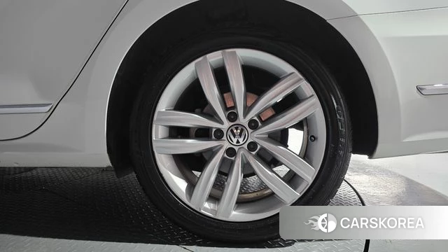 Volkswagen The New Passat id 4465530 из Кореи 13