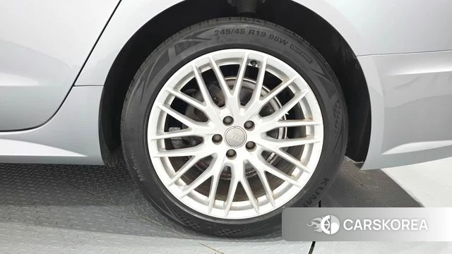 Audi New A6 id 4587402 из Кореи 13