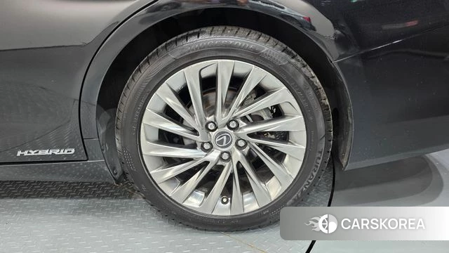 Lexus ES300h 7th generation id 4676694 из Кореи 13