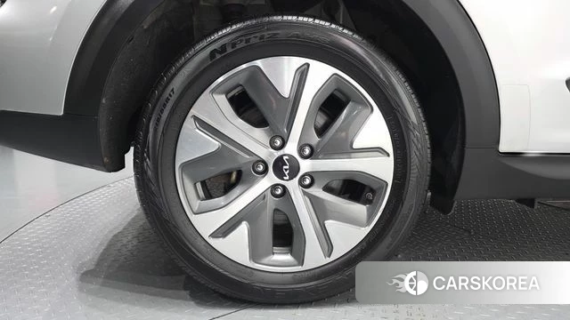 Kia Niro Plus id 4745237 из Кореи 13