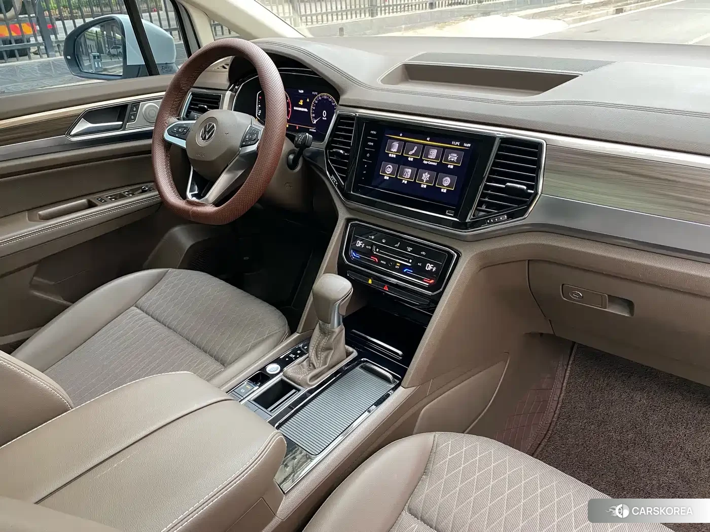 Volkswagen Viloran id 4607153 из Китая 13