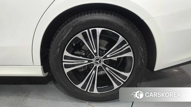 Mercedes-Benz E-Class W214 id 4602278 из Кореи 13