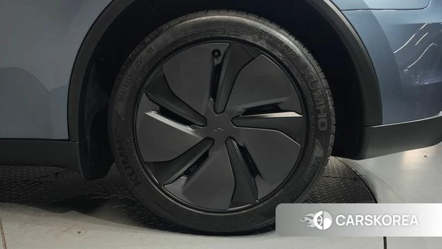 Tesla Model Y id 4710397 из Кореи 13