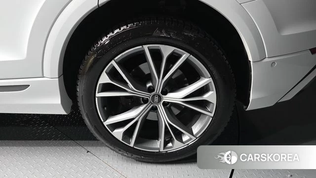 Audi Q8 (4M) id 4324505 из Кореи 13