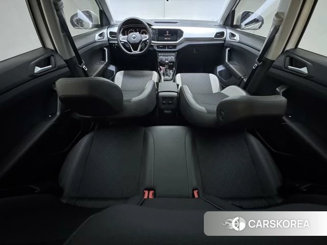 Volkswagen Exploring the shadow id 4265875 из Китая 13