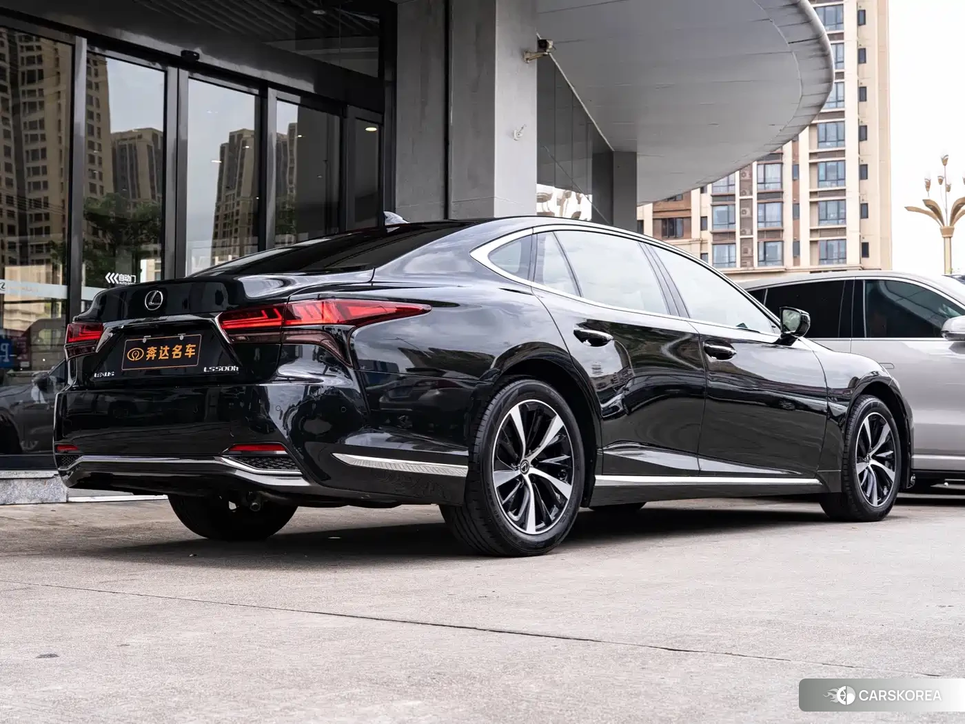 Lexus LS id 4601845 из Китая 13