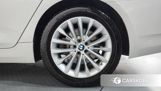 BMW 5 Series (G30) id 4779127 из Кореи 13