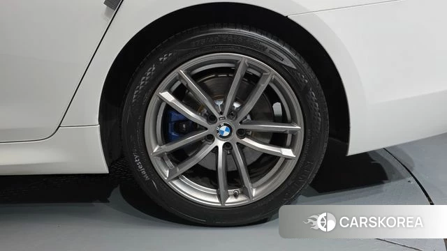 BMW 5 Series (G30) id 4795034 из Кореи 13