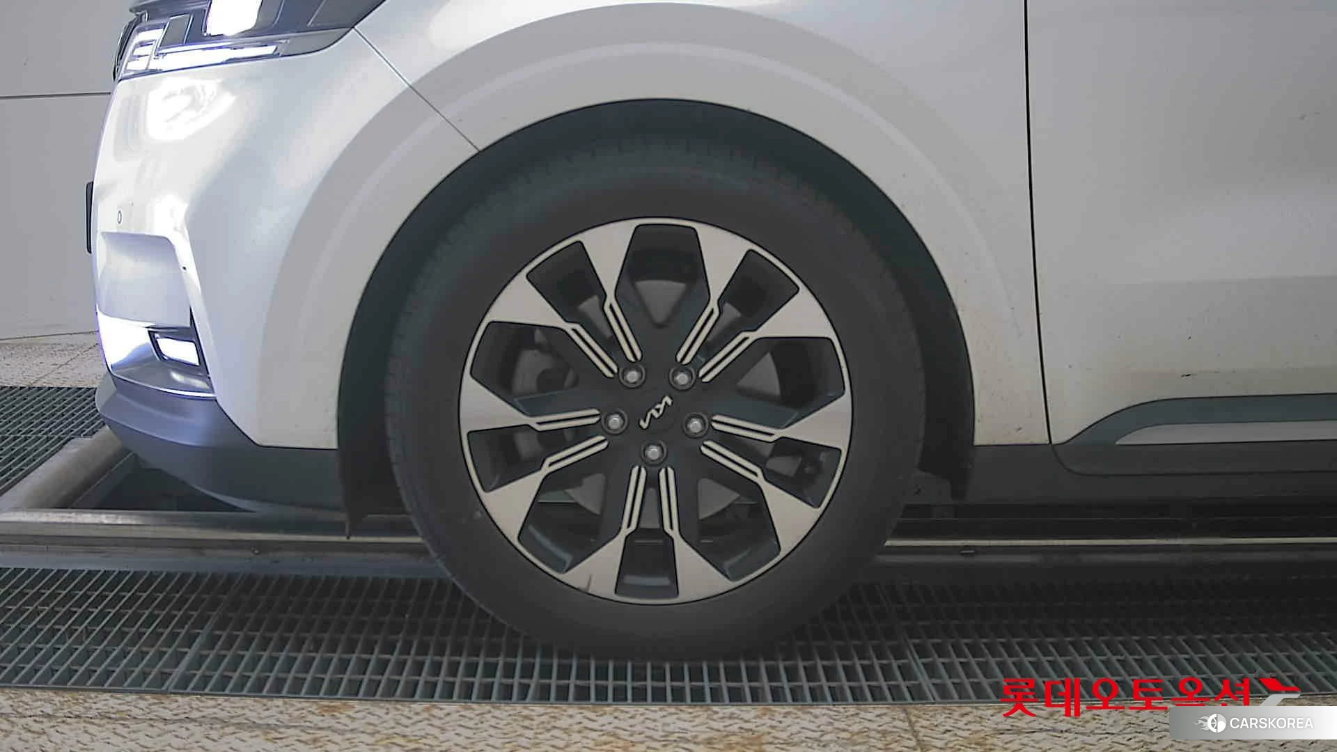 Kia Carnival id 4902416 из Кореи 13