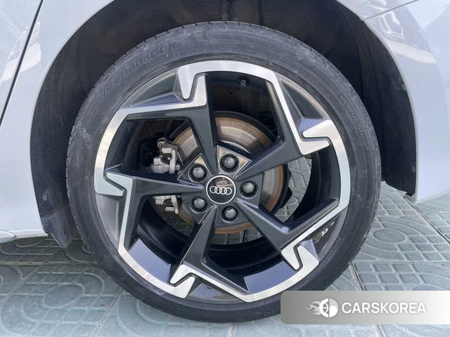 Audi A3 id 4220653 из Китая 13
