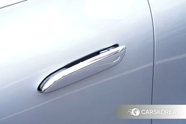 Mercedes-Benz EQS id 4279374 из Китая 13