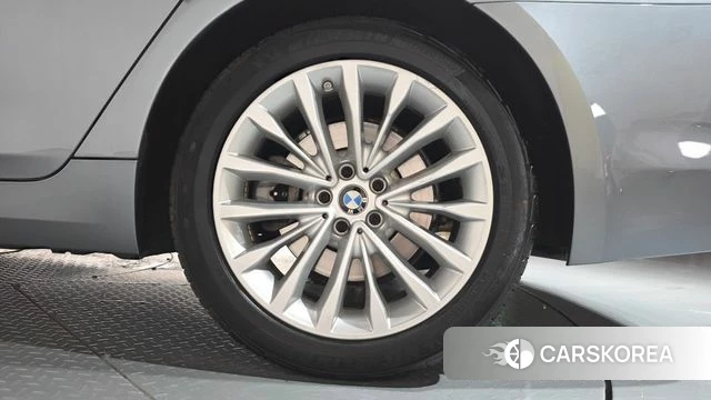 BMW 5 Series (G30) id 4642886 из Кореи 13