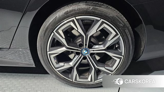 BMW i4 id 4293199 из Кореи 13