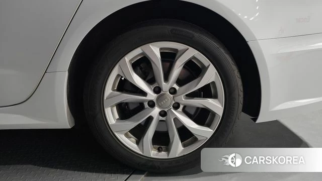 Audi New A6 id 4581847 из Кореи 13