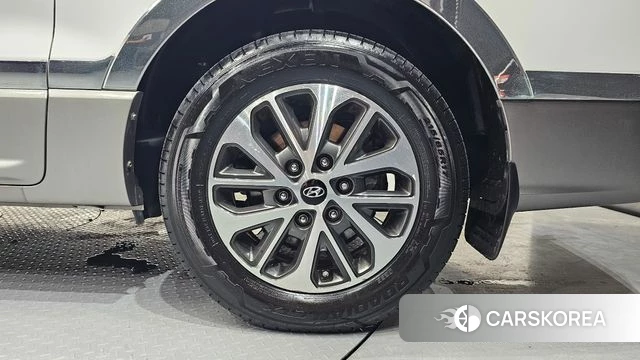 Hyundai The New Grand Starex id 4557465 из Кореи 13