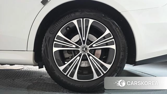 Mercedes-Benz E-Class W214 id 4773417 из Кореи 13