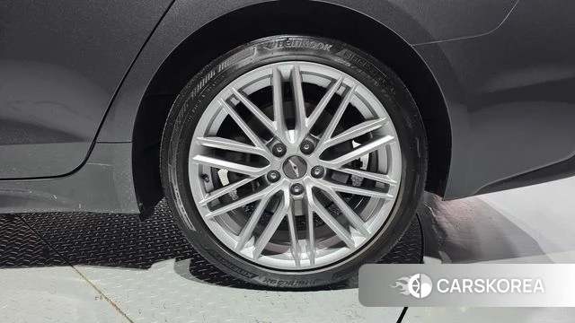 Genesis G70 id 4698685 из Кореи 13