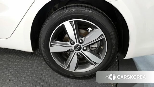 Kia The New K3 id 4295228 из Кореи 13