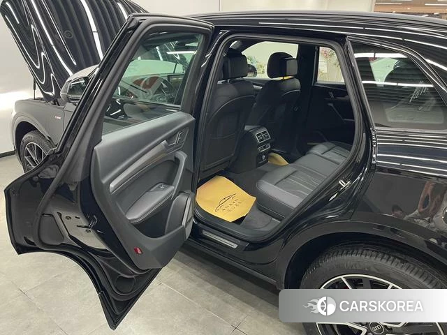 Audi Q5L id 4275623 из Китая 13