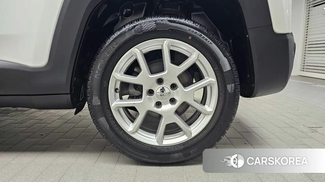 Jeep Renegade id 4604844 из Кореи 13