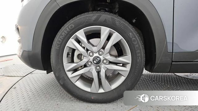 Kia Seltos id 4604483 из Кореи 13