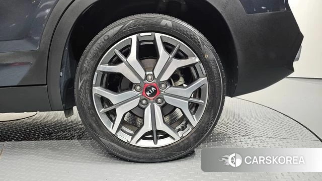 Kia Seltos id 4780693 из Кореи 13