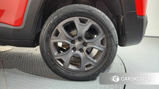 Jeep Renegade id 4244835 из Кореи 13