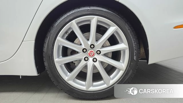 Jaguar All New XJ id 4643037 из Кореи 13
