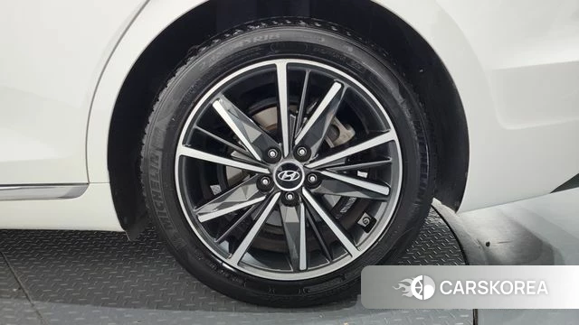 Hyundai The New Grandeur IG id 4250656 из Кореи 13