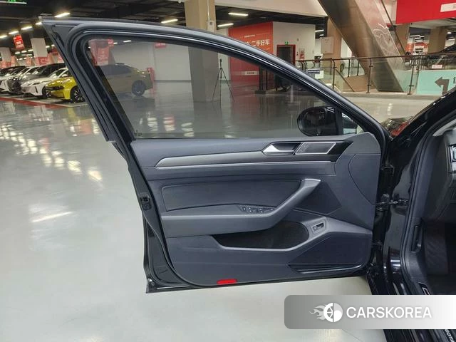 Volkswagen Magotan id 4290499 из Китая 13