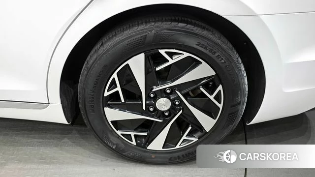 Hyundai The New Grandeur IG Hybrid id 4317657 из Кореи 13