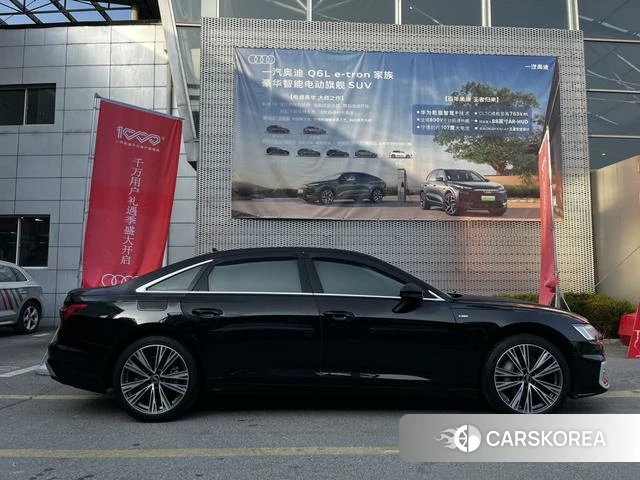 Audi A6L id 3856106 из Китая 13