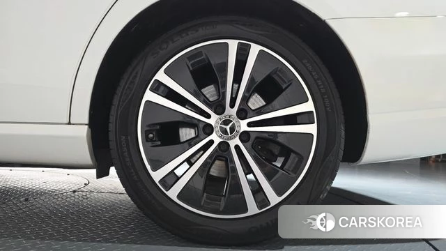 Mercedes-Benz E-Class W213 id 4619661 из Кореи 13