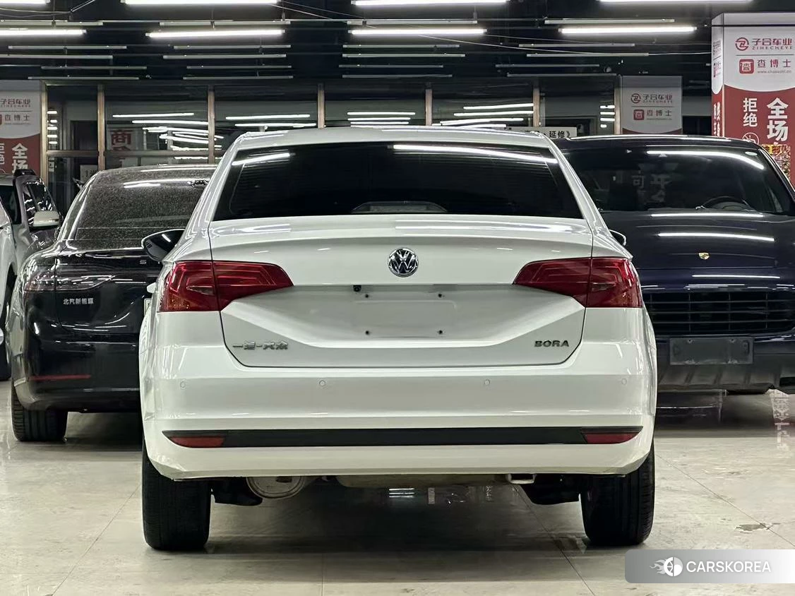 Volkswagen Bora id 4479497 из Китая 13