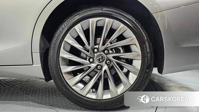 Lexus ES300h 7th generation id 4381829 из Кореи 13