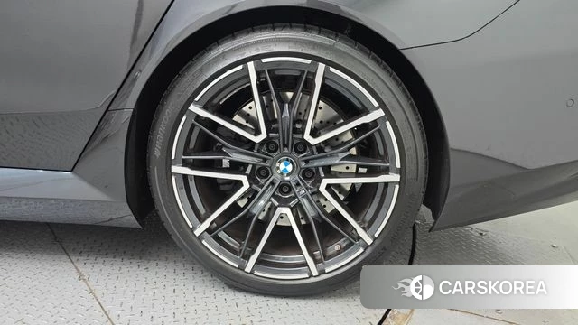 BMW M5 (G90) id 4229699 из Кореи 13