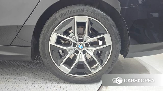 BMW 5 Series (G60) id 4602720 из Кореи 13