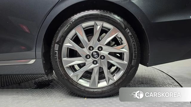 Hyundai The New Grandeur IG Hybrid id 4882133 из Кореи 13