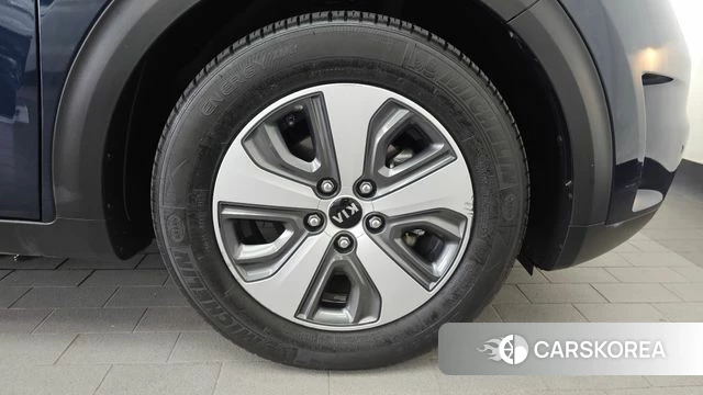 Kia Niro id 4502718 из Кореи 13
