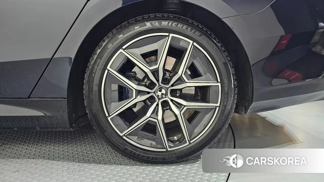 BMW i5 (G60) id 4590245 из Кореи 13