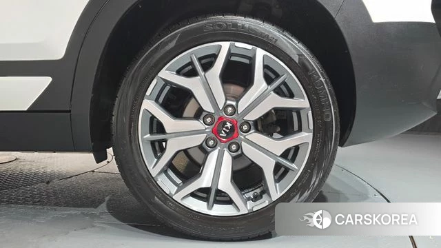 Kia Seltos id 4447008 из Кореи 13