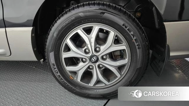 Hyundai The New Grand Starex id 4325121 из Кореи 13
